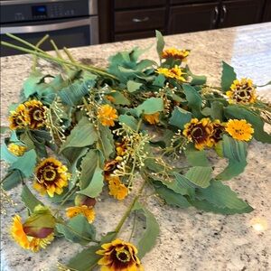 X-Long sunflower/daisy artificial flowers - 6 stems NWOT